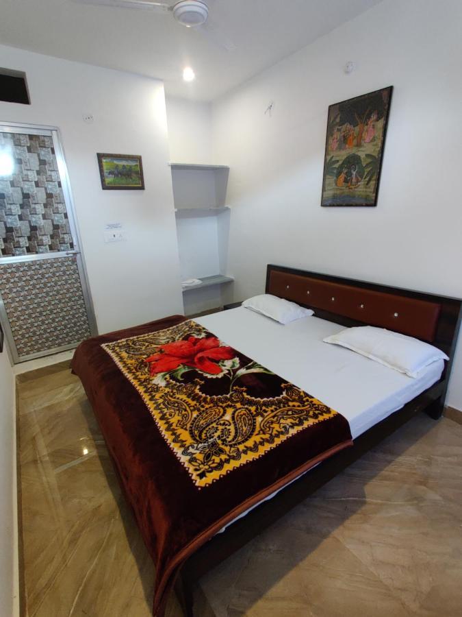 Varah Square Guest House Pushkar Exterior photo