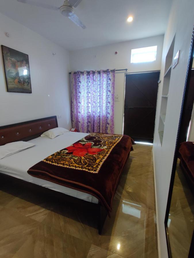 Varah Square Guest House Pushkar Exterior photo