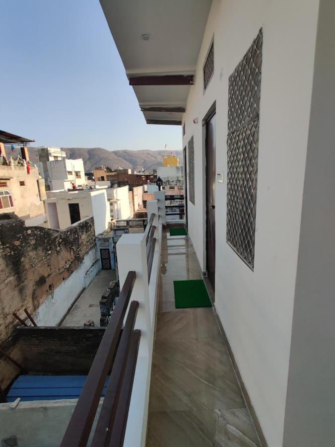 Varah Square Guest House Pushkar Exterior photo